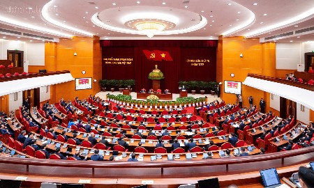 Thông cáo báo chí về ngày làm việc thứ nhất Hội nghị Trung ương 4