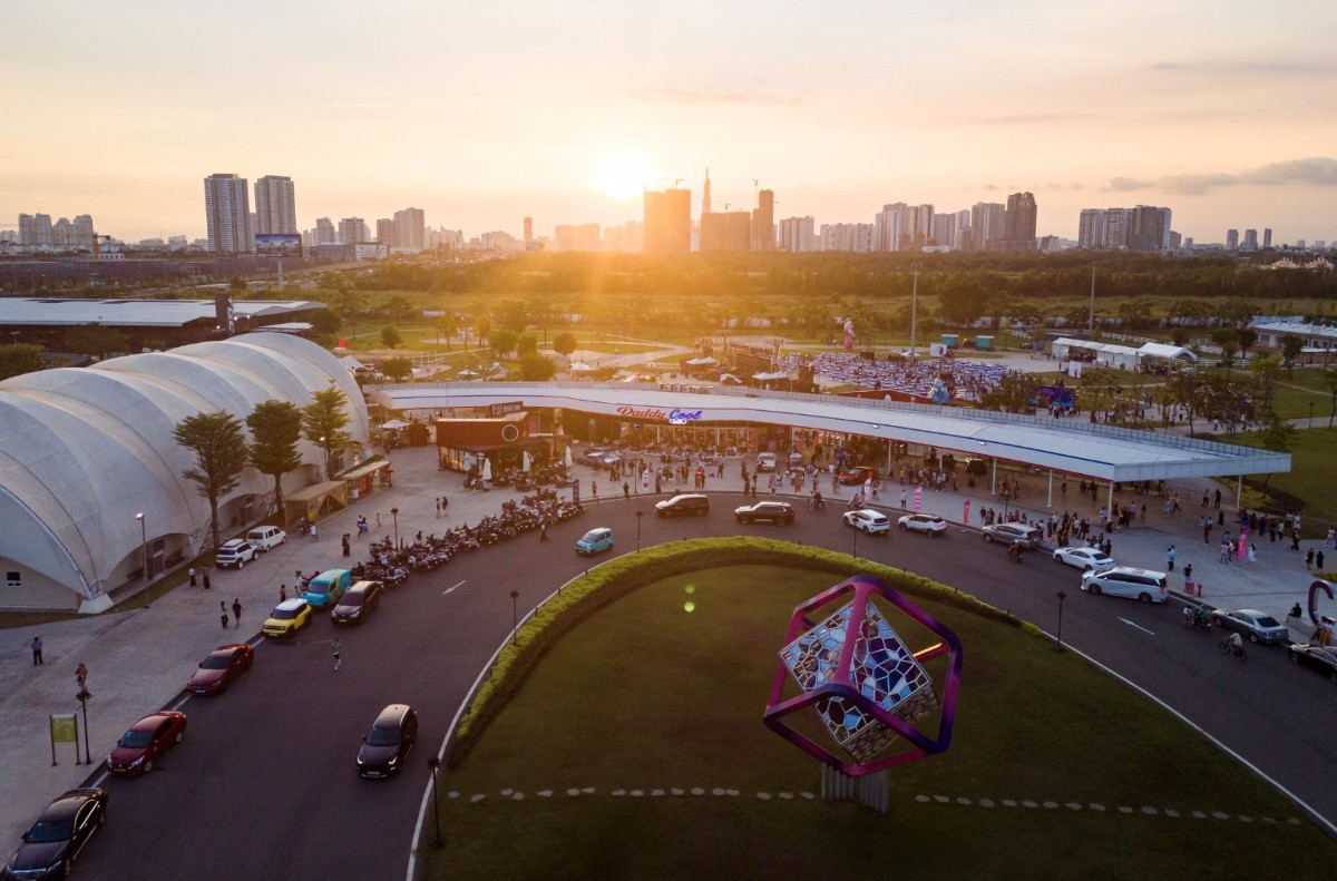 Hệ tiện ích The Global City mở ra dòng người đến trải nghiệm và tận hưởng dịch vụ tại SOHO.