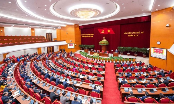 Trung ương thảo luận về thu hút nhân tài, hoạt động đầu tư kinh doanh của đảng viên