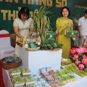 Gian hàng tại sự kiện. Ảnh: Chu Khôi.
