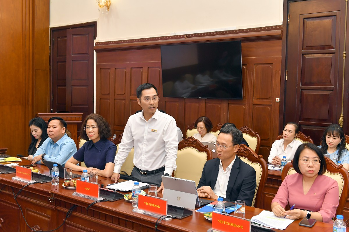 Ông Trần Trung Dũng, Chủ tịch Hội đồng thành viên VAMC, thông tin về định hướng đổi mới hoạt động xử lý nợ xấu và phát triển thị trường mua bán nợ (Ảnh: PL).