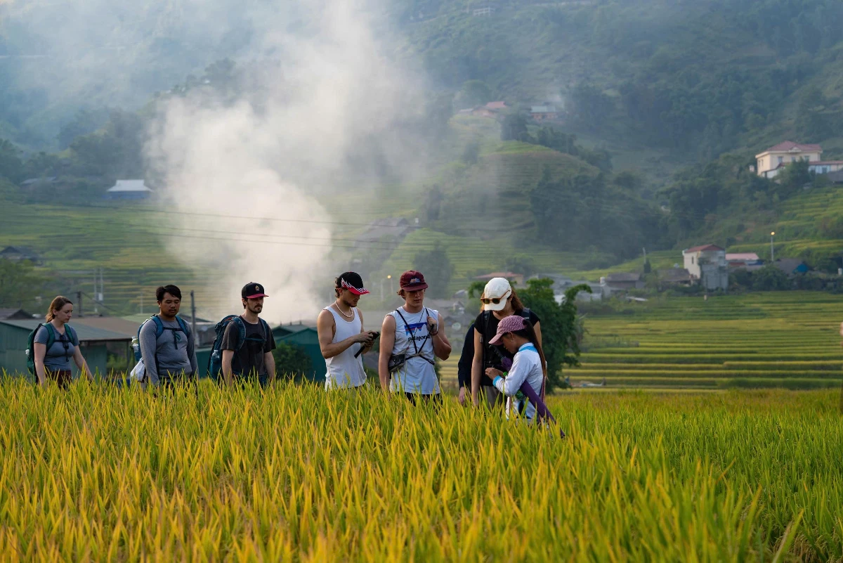 Trải nghiệm có thể kết hợp trekking, khám phá ruộng bậc thang, ẩm thực, nghề thủ công và đời sống cư dân. Ảnh: JoyTime:Vietnam Travel