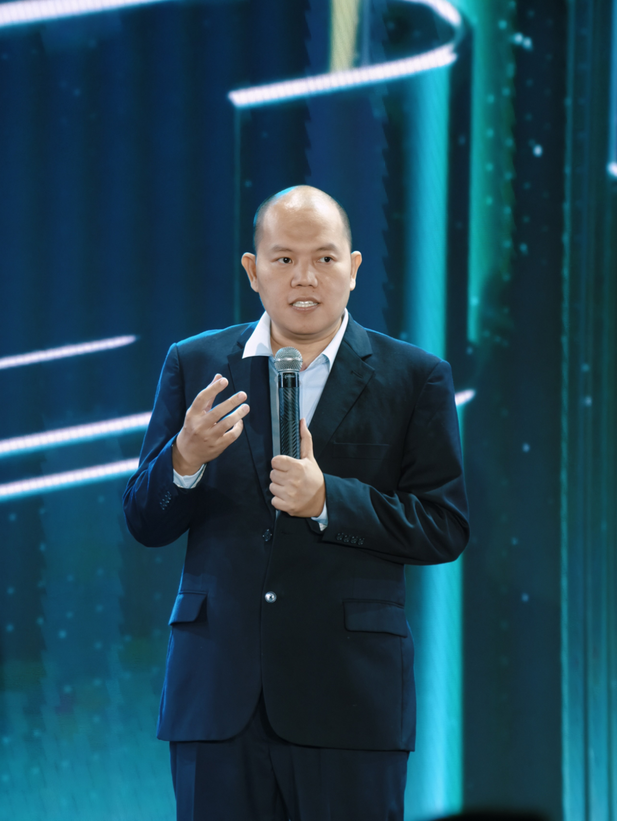Ông Vương Vũ Thắng, Chủ tịch Hội đồng Quản trị của Công ty cổ phần VCCorp, chia sẻ tại sự kiện.