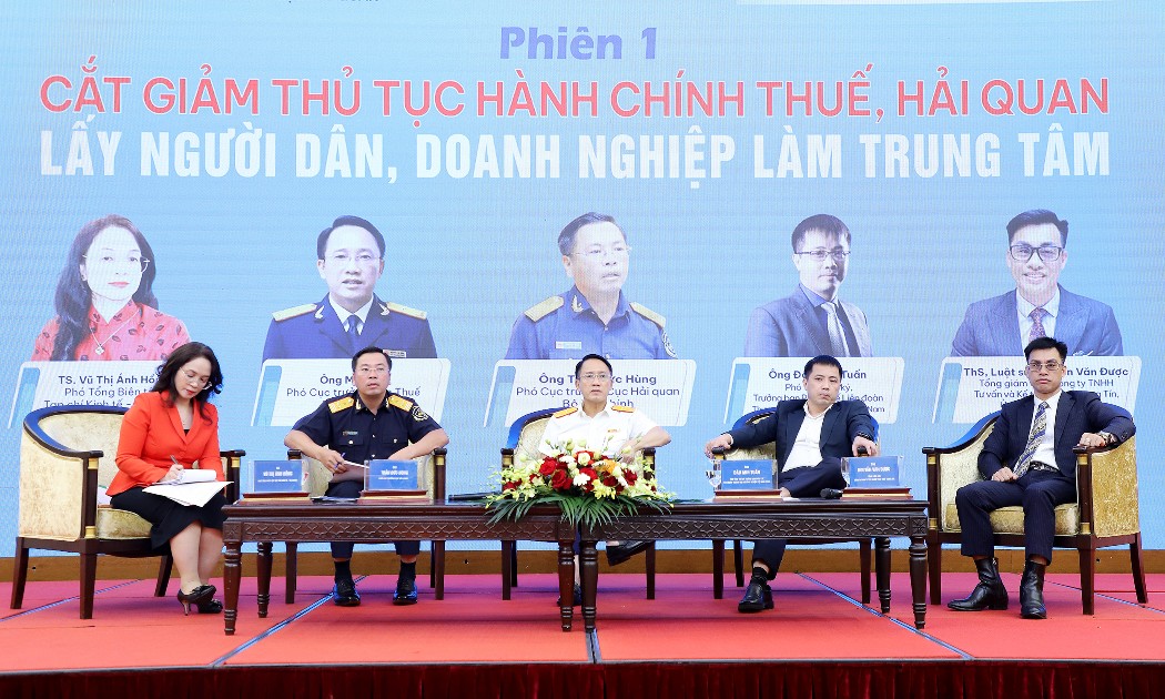 Doanh nghiệp lo rủi ro từ cách phân loại mã hàng hoá xuất nhập khẩu. Ảnh: BTC