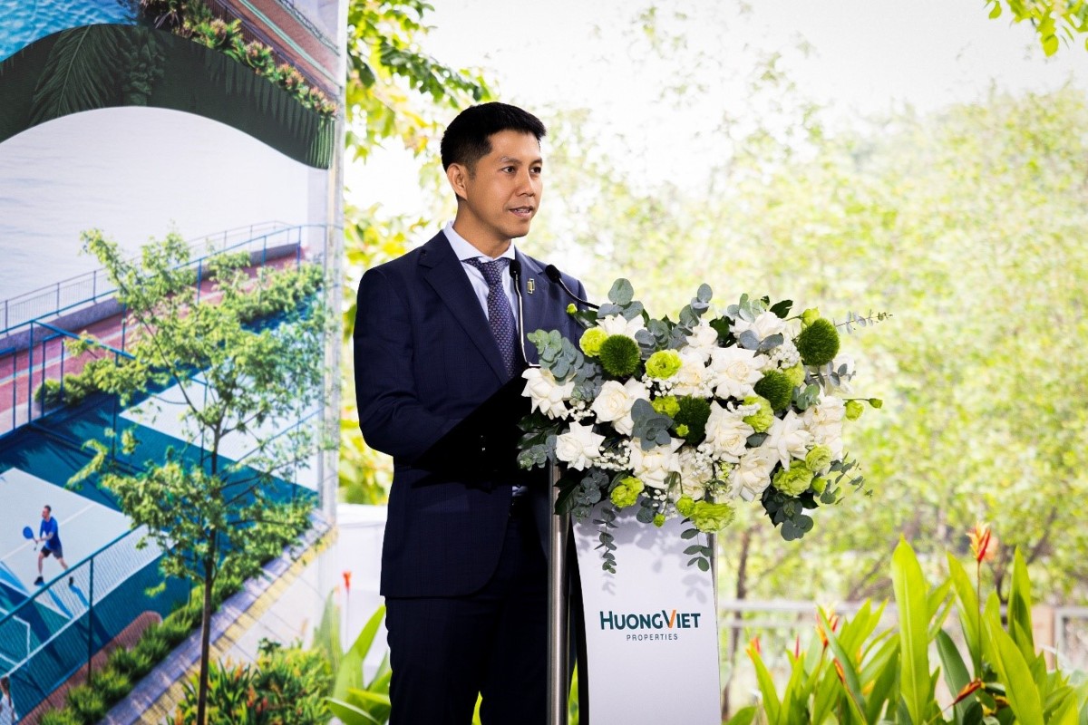 Ông Nguyễn Sĩ Toàn, Giám đốc Điều hành Khối Kinh doanh Bất động sản Nhà ở Cao tầng, Hướng Việt Properties. Ảnh: Hướng Việt Properties.