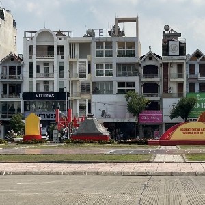 Đáp ứng nhu cầu nhà ở cho nhóm chuyên gia, lao động kỹ thuật cao người nước ngoài có ý nghĩa rất quan trọng. Ảnh: Thanh Xuân