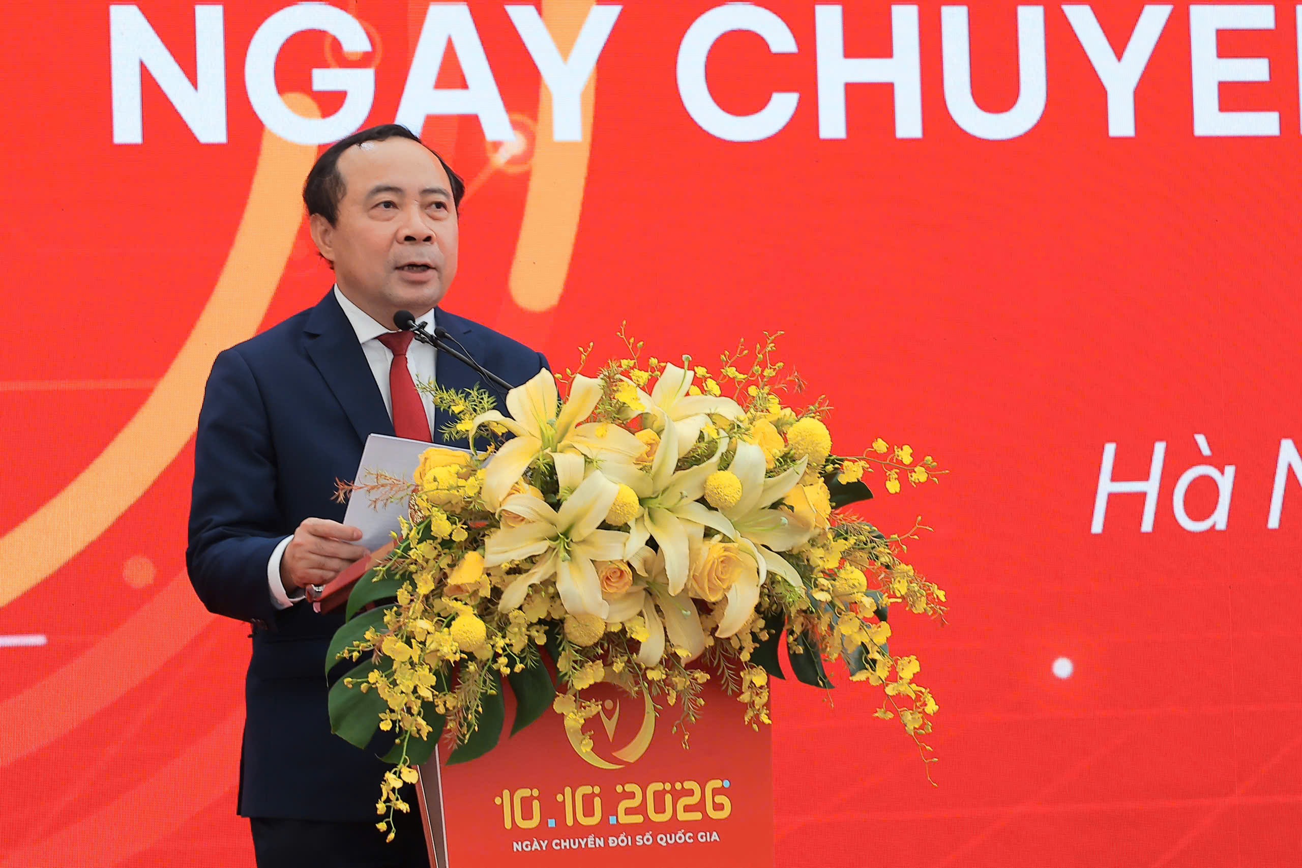 Bộ trưởng Bộ Khoa học và Công nghệ, Phó Giáo sư, Tiến sĩ Vũ Hải Quân, phát biểu tại&nbsp;Chương trình chào mừng Ngày Chuyển đổi số quốc gia 2026. Ảnh: MPT