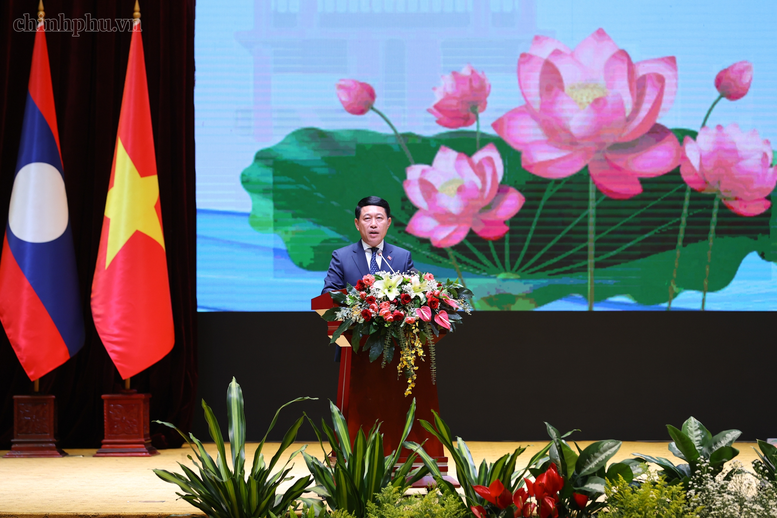 Thủ tướng Chính phủ Lào Saleumxay Kommasith phát biểu tại Hội nghị xúc tiến đầu tư Việt Nam-Lào - Ảnh: chinhphu.vn/Nhật Bắc