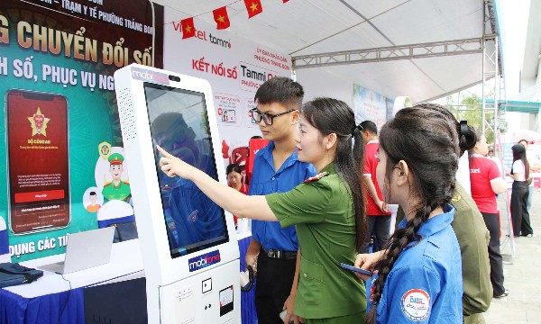 Đồng Nai lan tỏa phong trào “Bình dân học vụ số”, thúc đẩy chuyển đổi số toàn diện