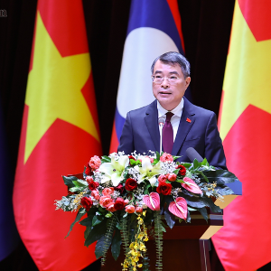 Thủ tướng Chính phủ Lê Minh Hưng phát biểu tại Hội nghị xúc tiến đầu tư Việt Nam-Lào - Ảnh: chinhphu.vn/Nhật Bắc