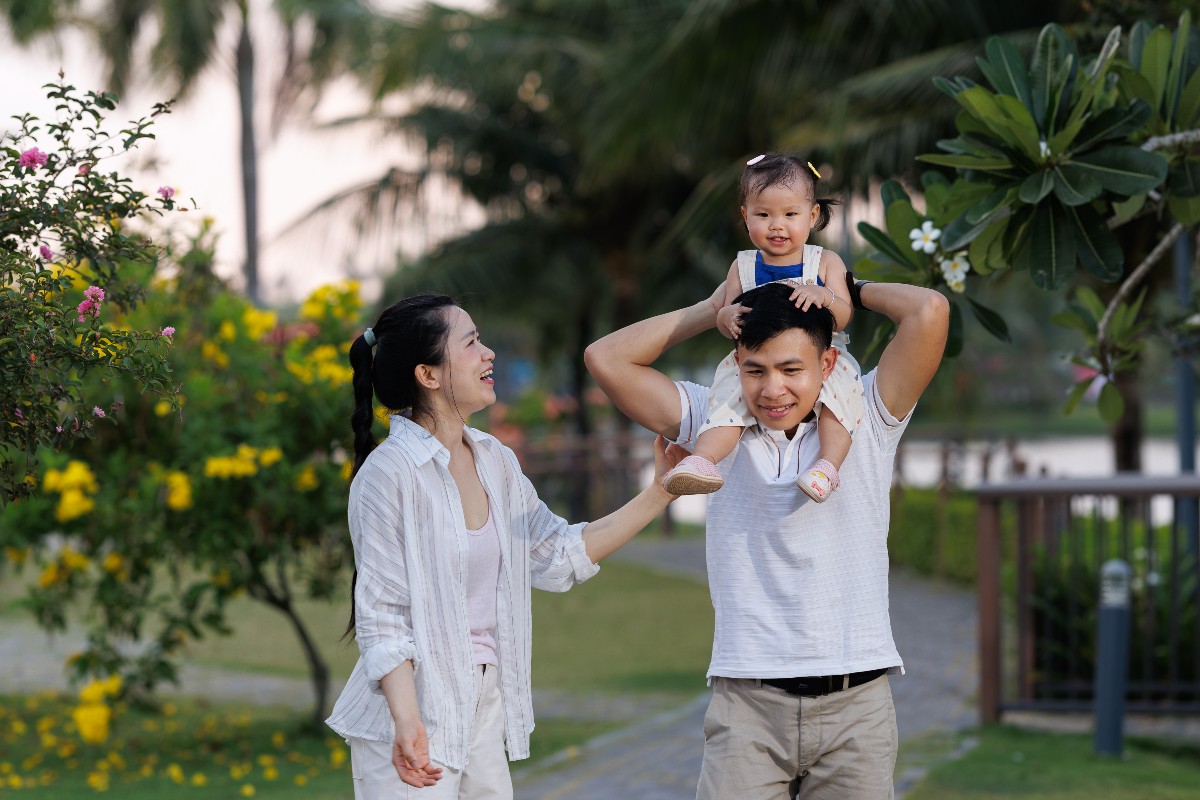Cuộc sống tại Nam Long II Central Lake ngày càng đông vui với nhiều gia đình cư dân dọn về sinh sống. Nguồn: CATA House.