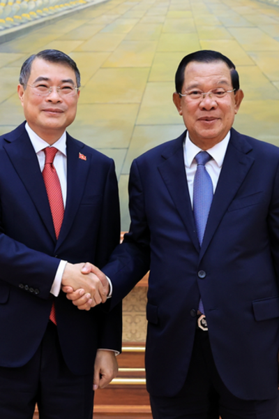 Vietnamese Prime Minister meets with Cambodian People's Party, Senate leader