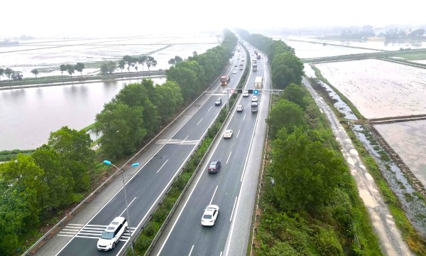 Cao tốc Cầu Giẽ - Ninh Bình giảm tốc độ tối đa từ 120 xuống 100 km/h