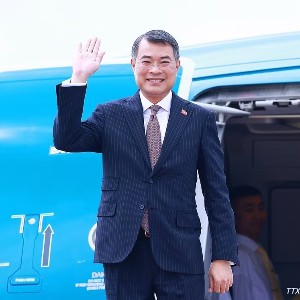 Thủ tướng Lê Minh Hưng rời thủ đô Phnom Penh về nước, kết thúc tốt đẹp chuyến thăm chính thức Vương quốc Campuchia. Ảnh: TTXVN