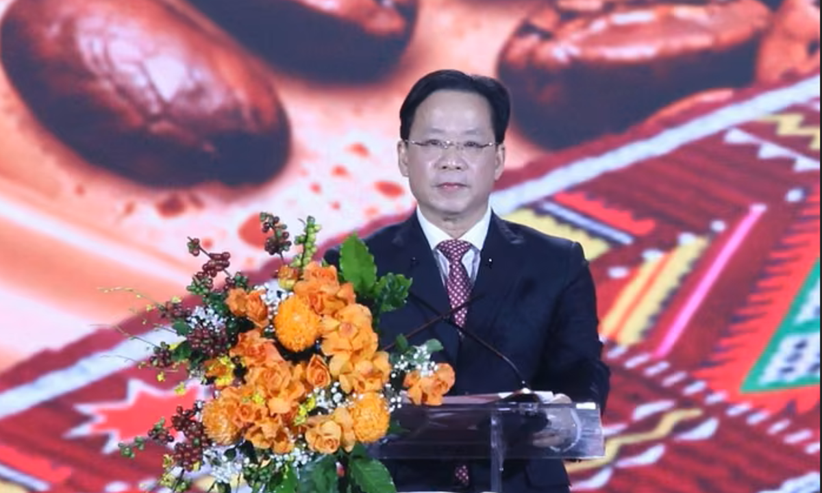 Ông Hoàng Văn Nghiệm phát biểu đáp từ. Ảnh: Ban Tổ chức.