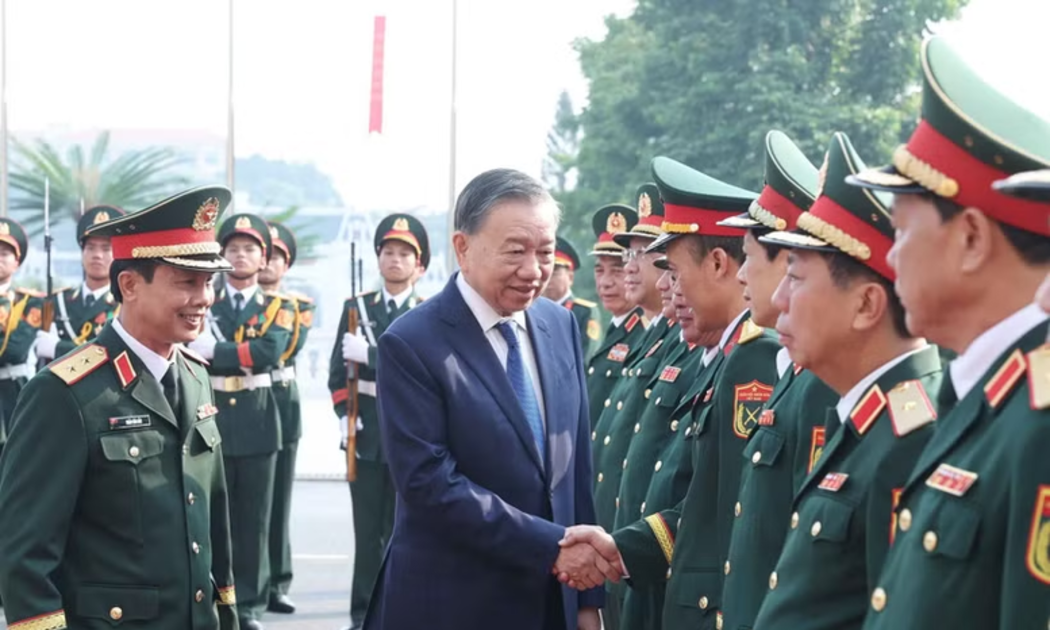 Tổng Bí thư, Chủ tịch nước Tô Lâm dự Lễ kỷ niệm 80 năm Ngày truyền thống Lực lượng vũ trang Quân khu 2. Ảnh: TTXVN