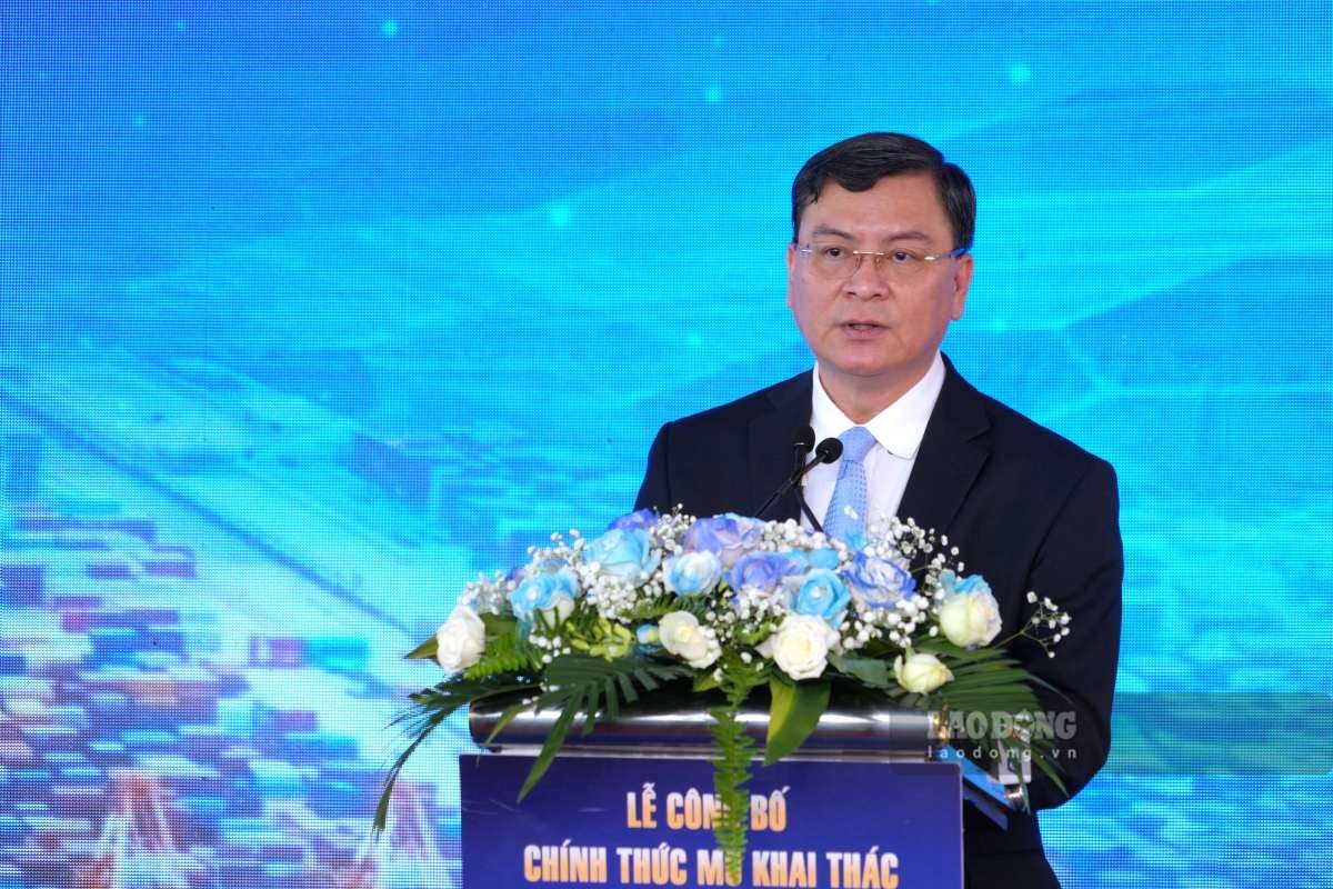 "Việc khai thác bến chung sẽ mang lại lợi ích thiết thực cho các doanh nghiệp cảng biển, góp phần nâng cao hiệu quả khai thác và năng lực phục vụ của toàn cụm cảng Cái Mép - Thị Vải" (Phó chủ tịch UBND TP. Hồ Chí Minh Nguyễn Công Vinh). Ảnh: VIMC