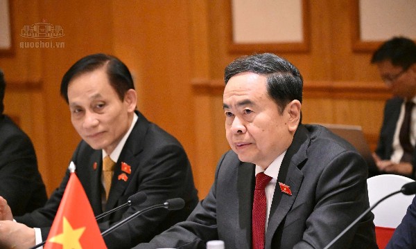 Tăng cường giao lưu, làm sâu sắc hơn nữa tình hữu nghị Việt Nam – Trung Quốc
