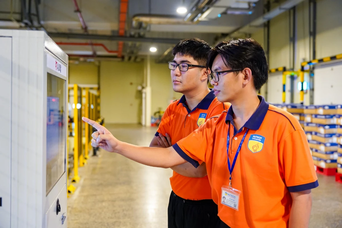 VYLT 2026 thu hút sinh viên logistics tham gia. Ảnh: HUTECH.