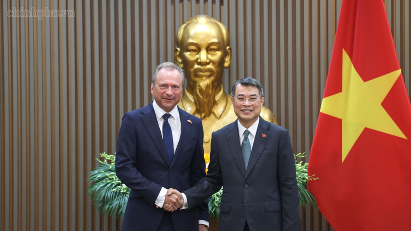 PM calls on Luxembourg to boost long-term investment and support international financial center