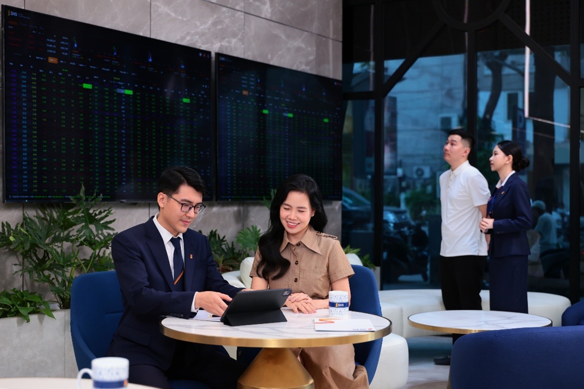SHS vươn lên Top 10 thị phần môi giới trên cả 2 sàn HNX, UPCoM quý 3/2026.