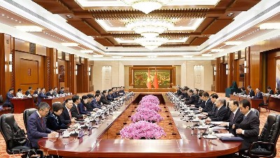 Vietnam, China step up legislative cooperation, experience sharing
