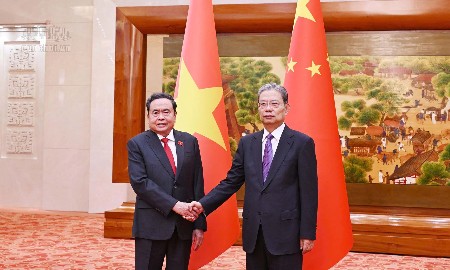Chủ tịch Quốc hội Trần Thanh Mẫn và Ủy viên trưởng Nhân đại toàn quốc Trung Quốc Triệu Lạc Tế. Ảnh: Cổng thông tin điện tử Quốc hội.