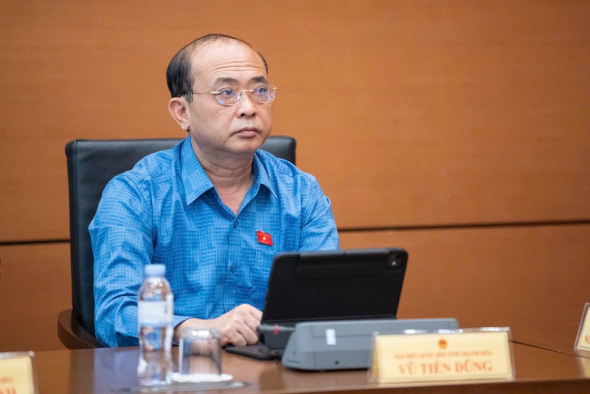 Ông Vũ Tiến Dũng, Đại biểu Quốc hội khóa XVI, Phó Chủ tịch Hội Nông dân tỉnh Thanh Hóa