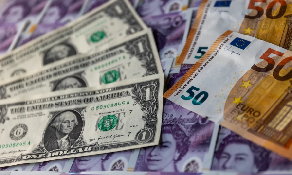 Đồng USD vững giá ở mức cao nhất 1 năm rưỡi