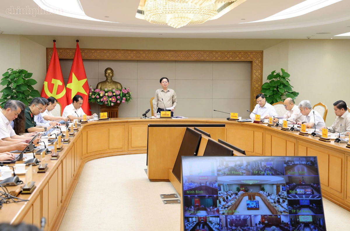 Phó Thủ tướng Hồ Quốc Dũng chủ trì cuộc họp Ban Chỉ đạo về chống khai thác IUU. Ảnh: Chinhphu.vn/Gia Huy.