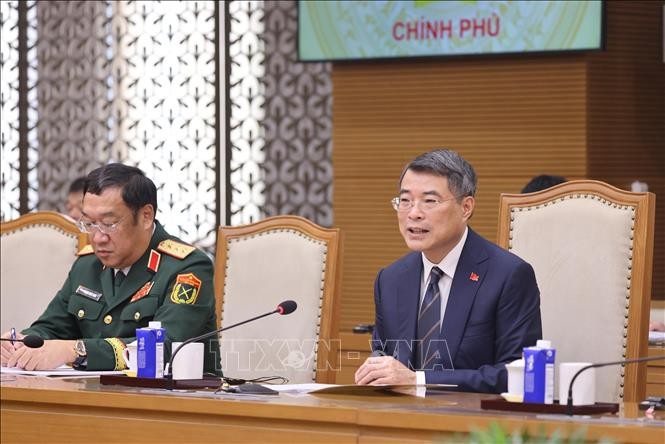 Thủ tướng Chính phủ Lê Minh Hưng tiếp Đại tướng Khamlieng Outhakaisone, Ủy viên Bộ Chính trị Đảng Nhân dân Cách mạng Lào, Phó Thủ tướng, Bộ trưởng Bộ Quốc phòng Lào. Ảnh: TTXVN