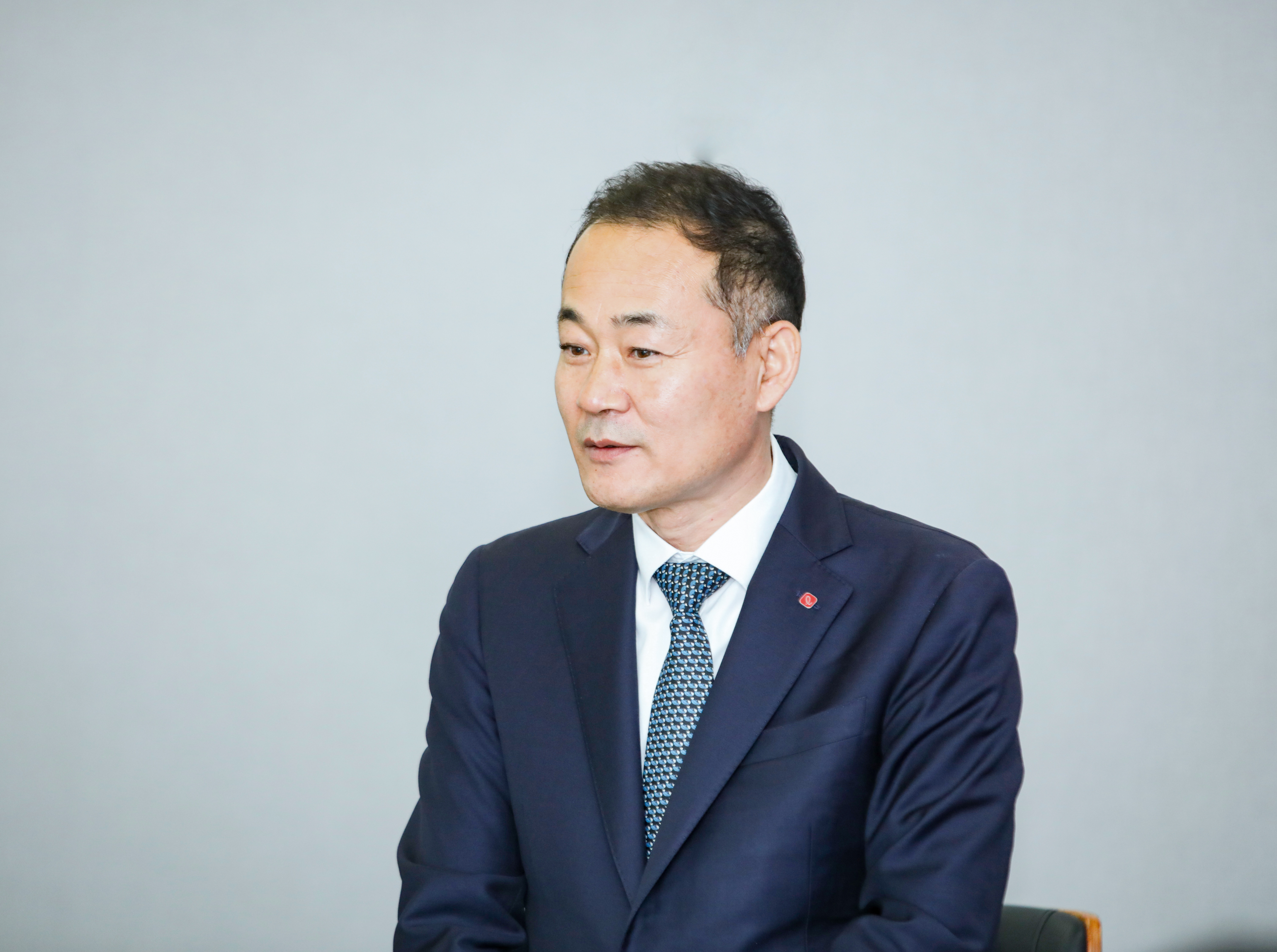 Ông Park Jong Pyo, Phó Tổng Giám đốc phụ trách khối kinh doanh BX của LOTTE Innovate, phát biểu tại lễ ký kết thỏa thuận hợp tác chiến lược giữa CMC và LOTTE Innovate