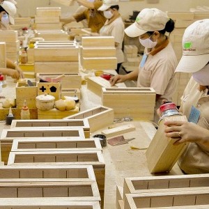 Gỗ và sản phẩm gỗ là nhóm hàng xuất khẩu có kim ngạch hàng tỷ USD mỗi năm. Ảnh minh họa.