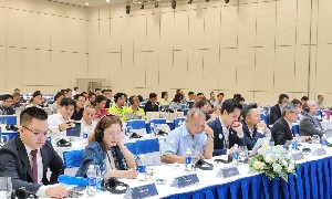 Các chuyên gia, đại biểu tham dự Hội nghị SemiTronics Vietnam 2026