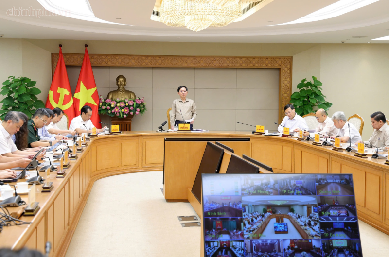 Deputy PM urges strict 'five zeroes' enforcement to lift IUU warning
