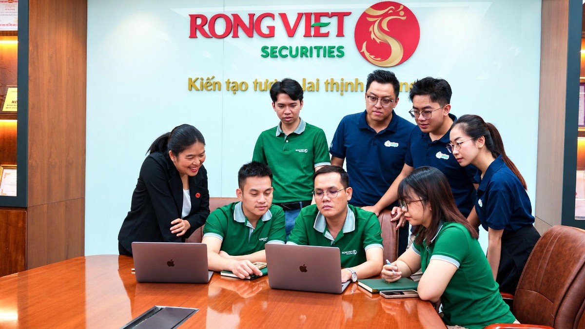 Đội ngũ kỹ thuật VDSC và ECV thống nhất các yêu cầu công nghệ trong dự án.