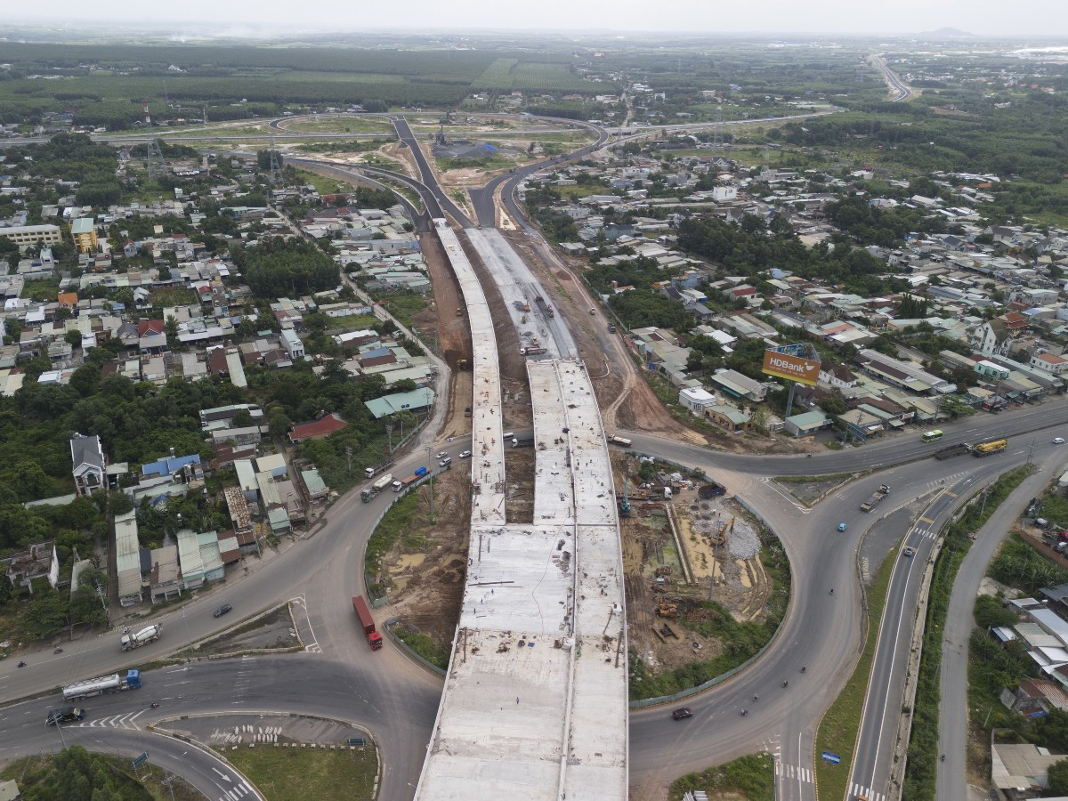 Nút giao Tân Hiệp kết nối cao tốc Biên Hòa - Vũng Tàu với Bến Lức - Long Thành. Nguồn: Báo Xây dựng.