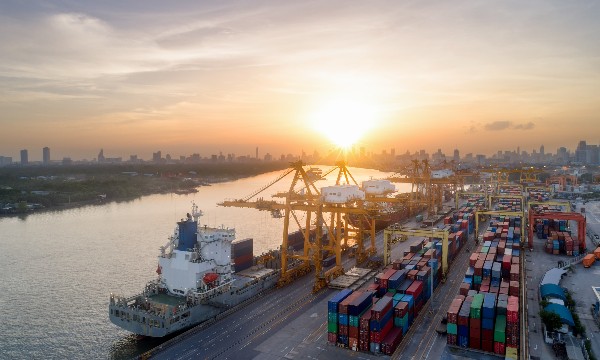 UOB nâng dự báo tăng trưởng GDP Việt Nam năm 2026 lên 9,2%