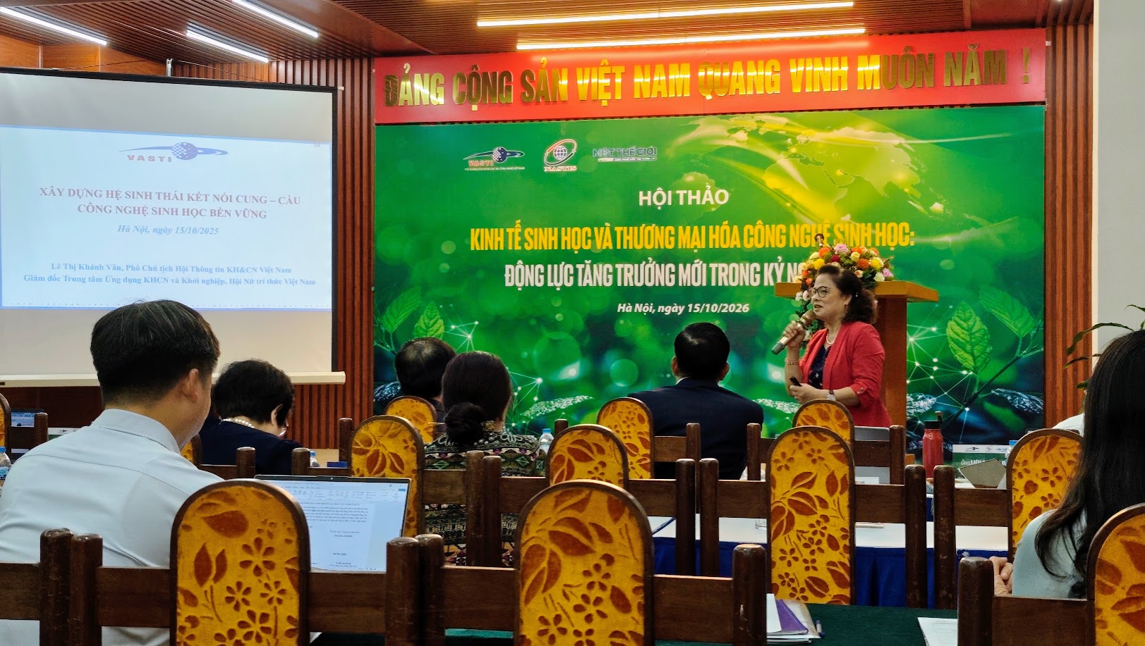 Bà Lê Thị Khánh Vân, Phó Chủ tịch Hội Thông tin Khoa học và Công nghệ Việt Nam
