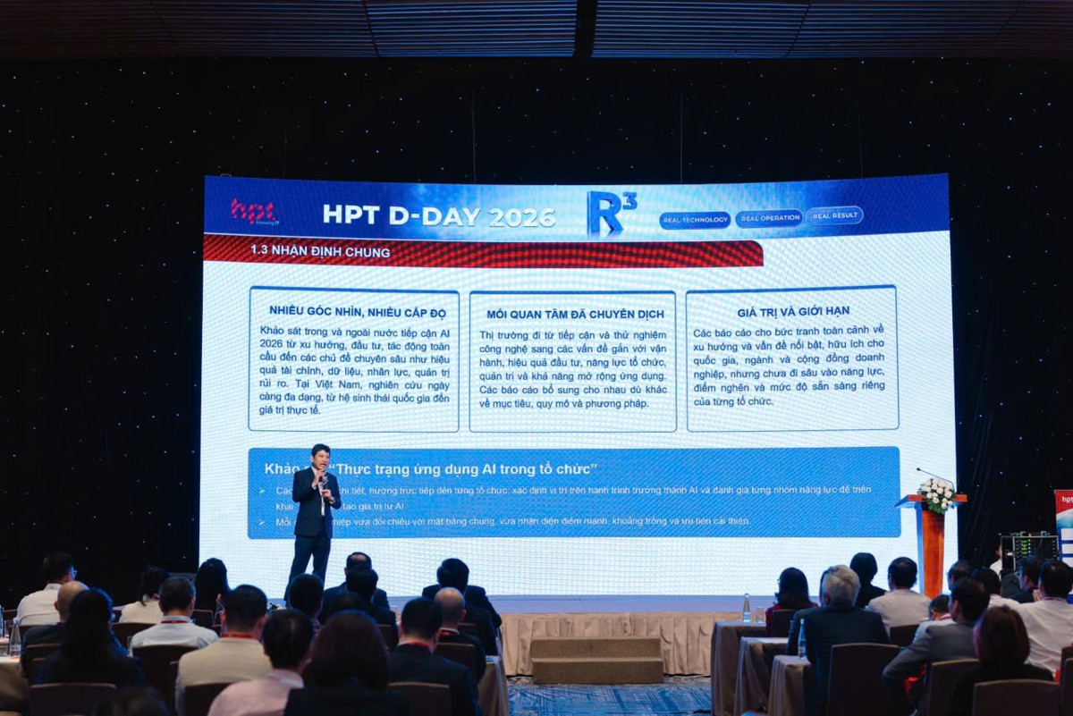 Ông Đinh Hà Duy Linh, Tổng giám đốc Công ty Cổ phần Dịch vụ Công nghệ Tin học HPT, tại sự kiện HPT-D-Day 2026, sáng 15/10. Ảnh - Minh Hà.