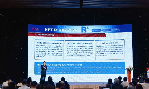 Ông Đinh Hà Duy Linh, Tổng giám đốc Công ty Cổ phần Dịch vụ Công nghệ Tin học HPT, tại sự kiện HPT-D-Day 2026, sáng 15/10. Ảnh - Minh Hà.