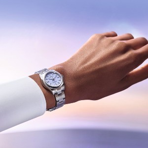 Mẫu đồng hồ Rolex Oyster Perpetual cỡ 28 mm. Ảnh: Rolex