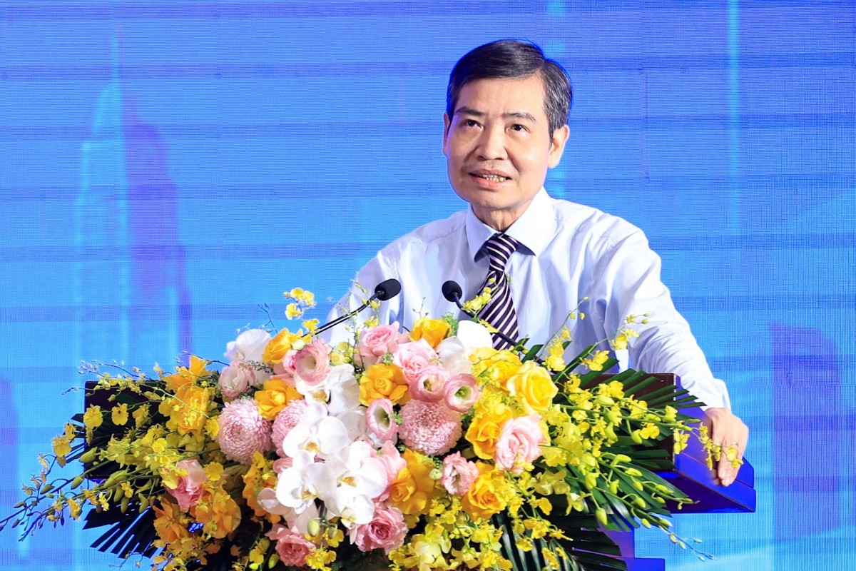 Thứ trưởng Bộ Tài chính Tạ Anh Tuấn thông tin về chính sách hỗ trợ nguồn lực cho doanh nghiệp. Ảnh: Nhật Bắc/VGP.