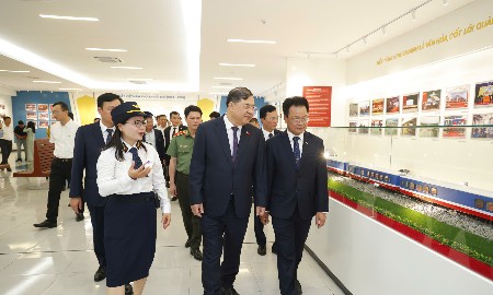 Phó Thủ tướng Phạm Gia Túc: Đường sắt Việt Nam phải chuyển đổi mạnh mẽ về tư duy và quản trị