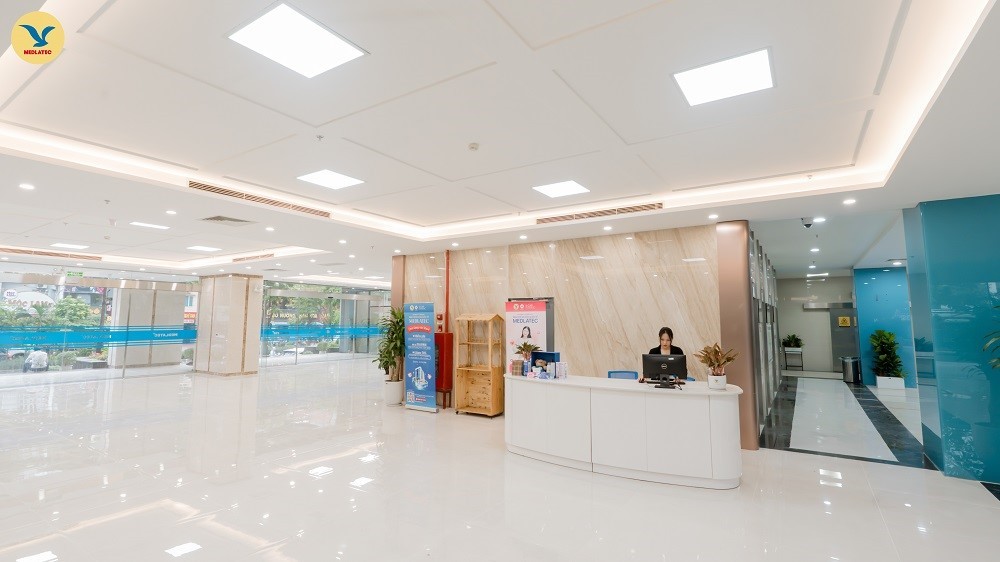 Cơ sở bệnh viện đa khoa mới của Hệ thống Y tế MEDLATEC tọa lạc tại 108 Nguyễn Hoàng, phường Từ Liêm, Hà Nội.