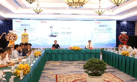 Hạ tầng đồng bộ mở rộng không gian phát triển TP. Hồ Chí Minh