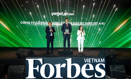 Forbes vinh danh Vietjet trong Top 50 doanh nghiệp dẫn đầu về ESG 2026