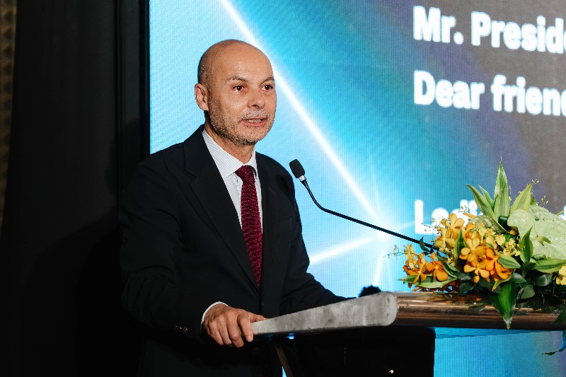 Vietnam & France seek stronger cooperation in science, technology and innovation