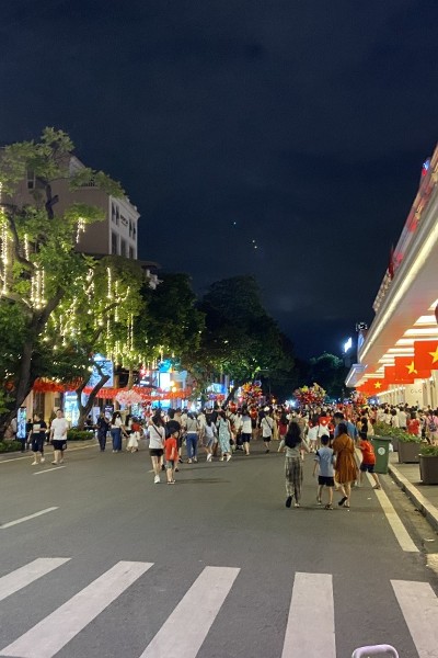 Vietnam links tourism and domestic trade to boost sales of local products