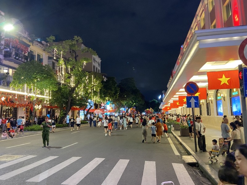 Vietnam links tourism and domestic trade to boost sales of local products